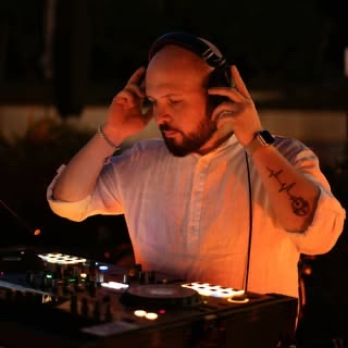 Mike Carotenuto DJ