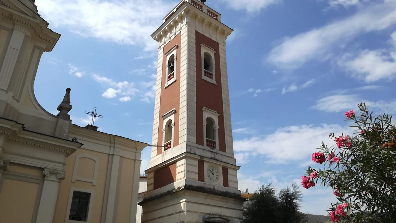 Il campanile di San Rocco, simbolo di Siano